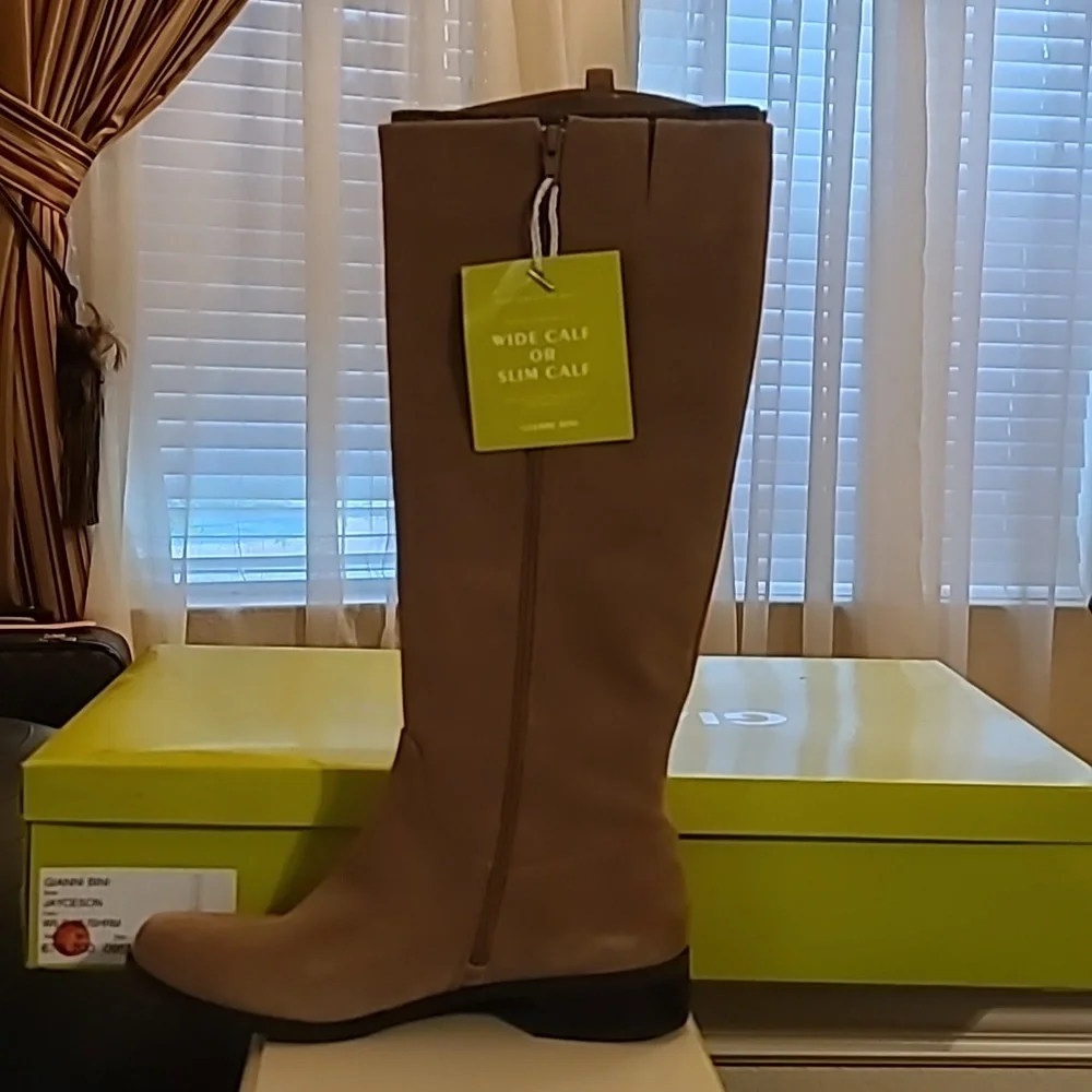 Boots - Picture 1 of 15